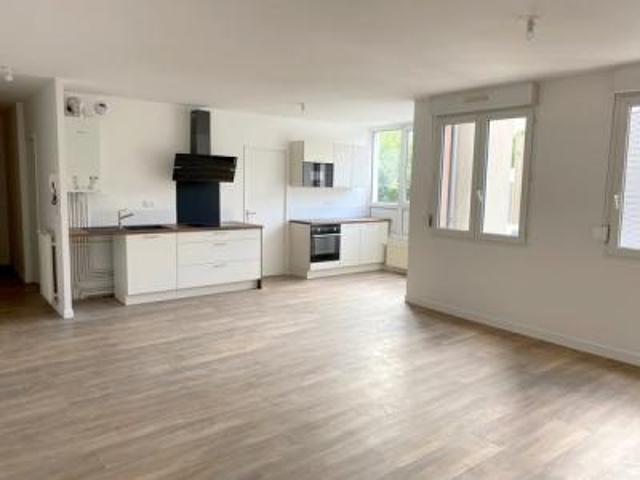 location appartement clermont ferrand 3 pièces 92 m2 puy de dome 63000 900 € / mois