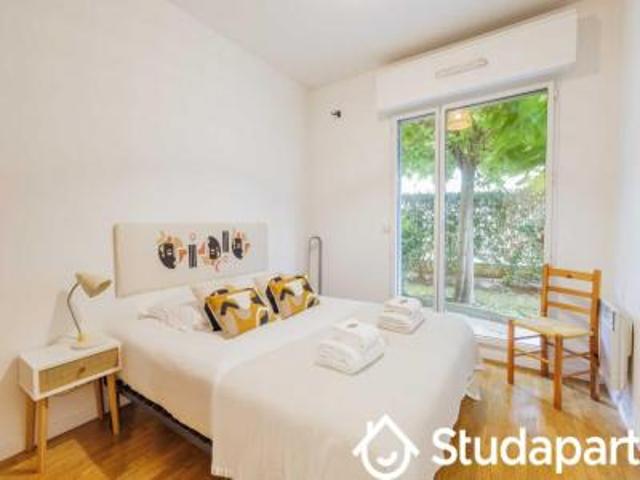 location appartement clichy 1 pièce 49 m2 hauts de seine 92110 1900 € / mois