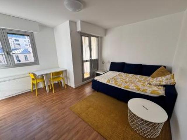 location appartement clichy 1 pièce 19 m2 hauts de seine 92110 845 € / mois