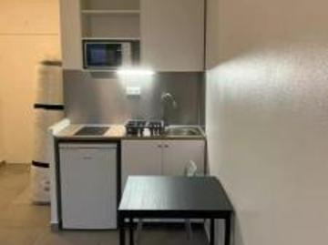 location appartement clichy 1 pièce 20 m2 hauts de seine 92110 900 € / mois