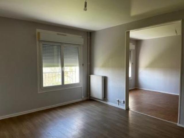 location appartement cluis 4 pièces 80 m2 indre 36340 593 € / mois