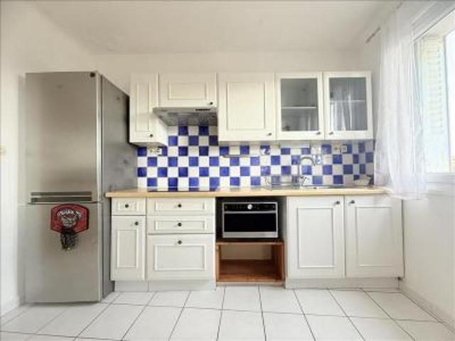 location appartement crau 2 pièces 39 m2 var 83260 705 € / mois