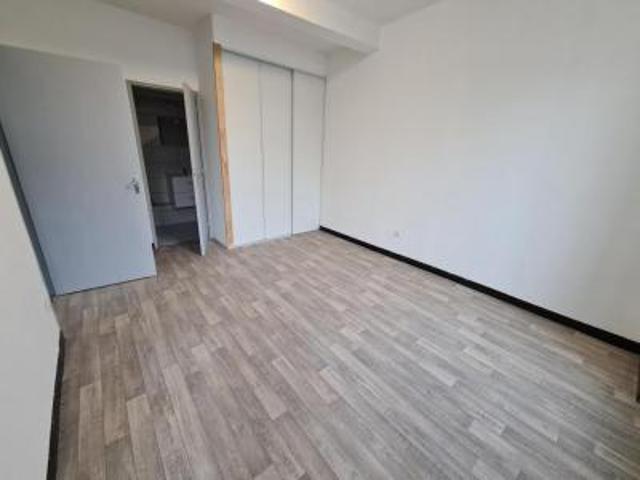 location appartement creusot 1 pièce 39 m2 saone et loire 71200 355 € / mois