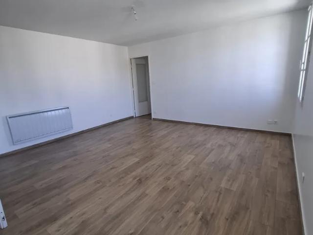 Location Appartement D 17a3, Coulombs en Valois