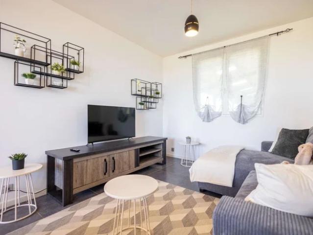 Location Appartement D 18E2, Saint Thibéry