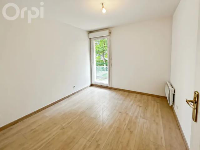 Location Appartement D 1330, Chamant