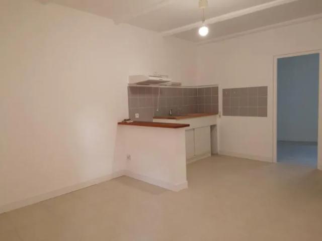 Location Appartement D 3, Cabrières