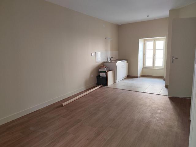 Location Appartement D 5, Souvigné