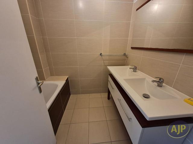 Location Appartement D 956, Fontguenand