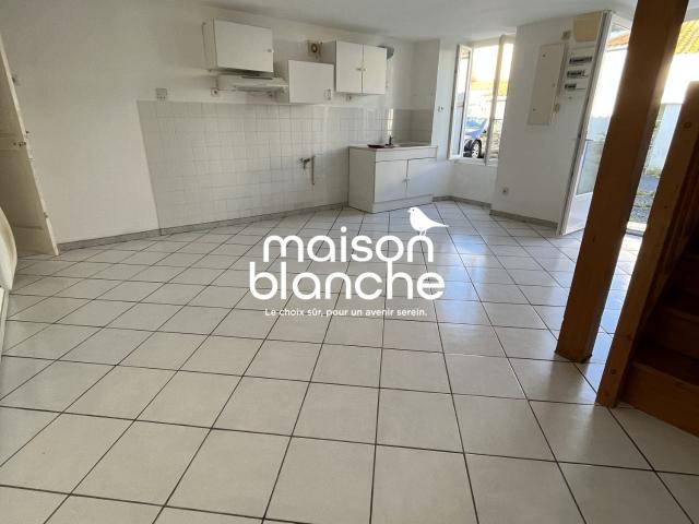 Location Appartement Chemin de la Seigneurie, Genouillé