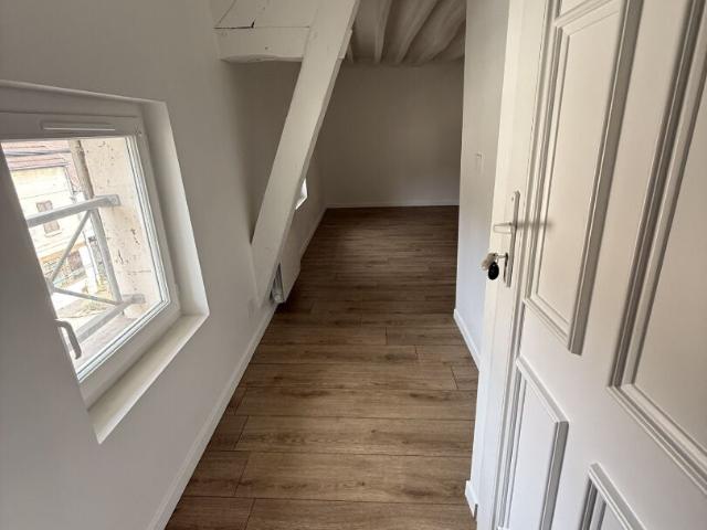 Location Appartement D 915, Chars
