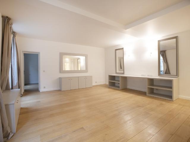 Location appartement de 62 m2 rue de Penthièvre à Paris