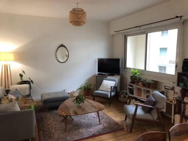 Location Appartement de 76 m² cave et garage à Nantes