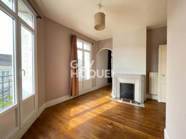 LOCATION: appartement de 3 pièces 56 m² à Soissons