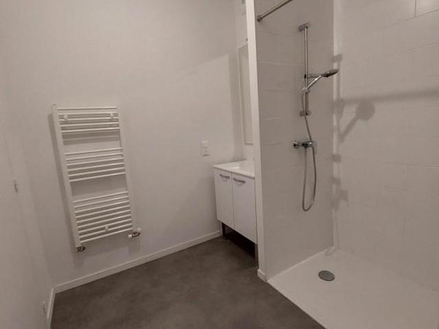 LOCATION APPARTEMENT DE TYPE 2 BAUGE
