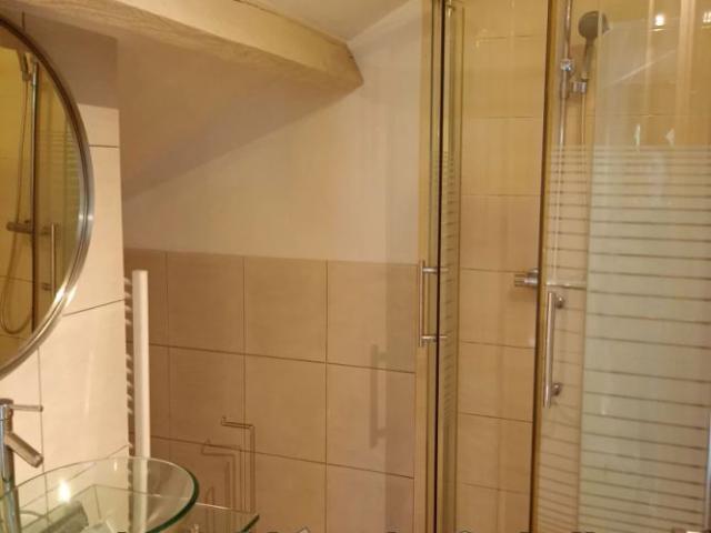Location appartement de caractère 4 pièces 73 m² Bandol