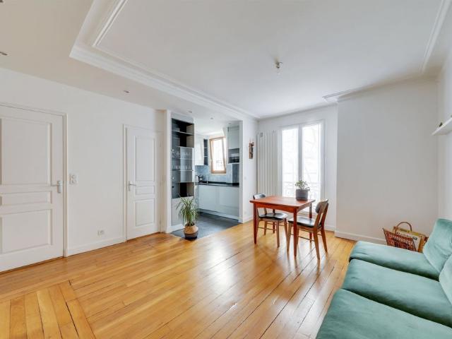 Location Appartement de luxe Paris 17 2 Pièces 37 m²