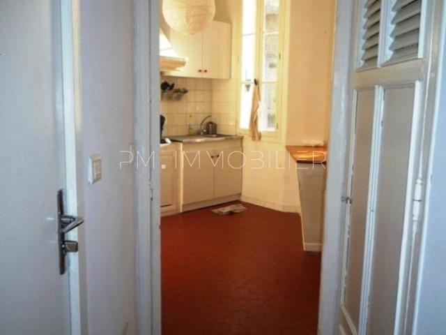 location appartement dernier étage T2 marseille 13005 chave camas