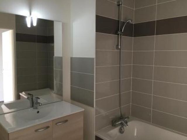 location appartement dijon 3 pièces 72 m2 cote d'or 21000 952 € / mois