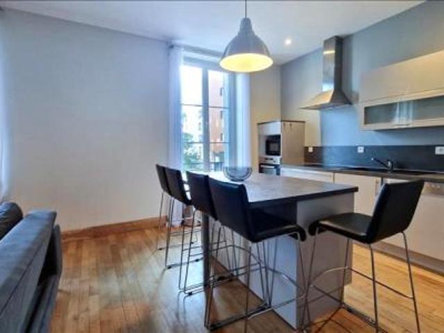 location appartement dijon 3 pièces 72 m2 cote d'or 21000 945 € / mois