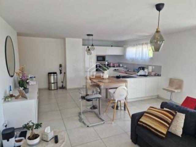 location appartement divonne les bains 4 pièces 103 m2 ain 01220 2400 € / mois