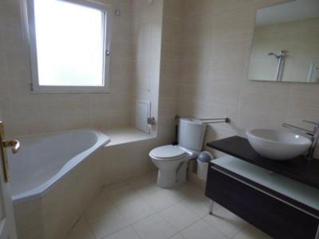 location appartement divonne les bains 4 pièces 120 m2 ain 01220 2850 € / mois