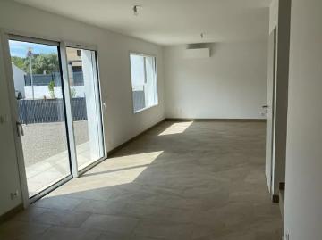 Appartement à louer à Alpes - Cuisine équipée