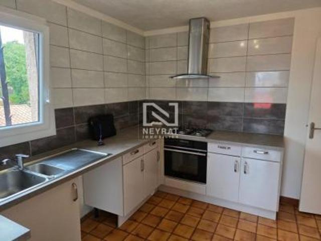 location appartement draguignan 3 pièces 75 m2 var 83300 764 € / mois