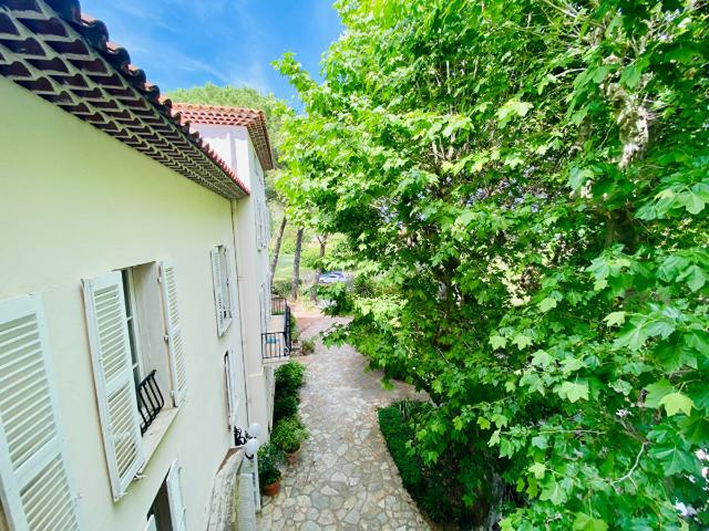 Location Appartement Duplex 71,14 m² SOLLIES PONT La Tousque | Grech Immobilier