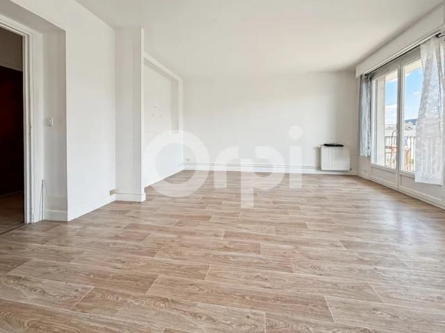 Location Appartement Rue Isambard, Évreux