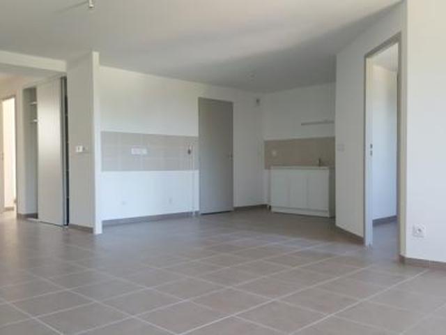 location appartement eclassan 3 pièces 75 m2 ardeche 07370 572 € / mois