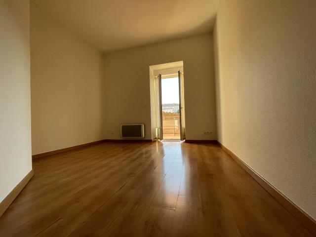 Location APPARTEMENT EN REZ DE CHAUSSEE | Agence Delas