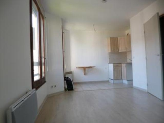 location appartement ennery pontoise 1 pièce 25 m2 val d'oise 95300 677 € / mois