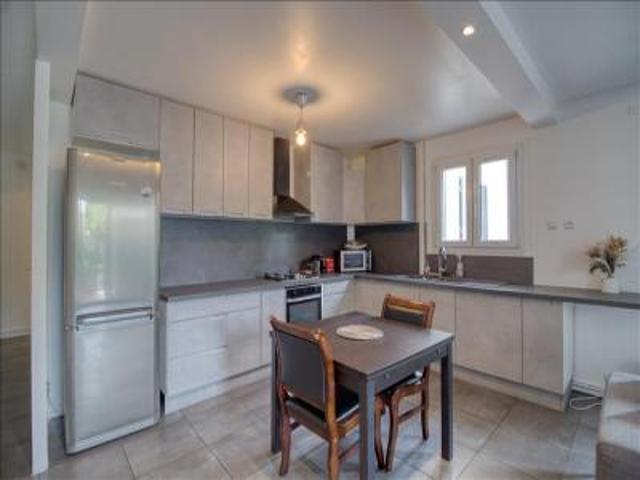 location appartement eragny 3 pièces 70 m2 val d'oise 95610 1393 € / mois