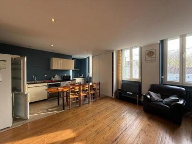 location appartement etauliers 4 pièces 102 m2 gironde 33820 750 € / mois
