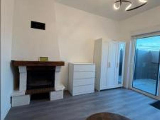 location appartement etampes 1 pièce 24 m2 essonne 91150 750 € / mois