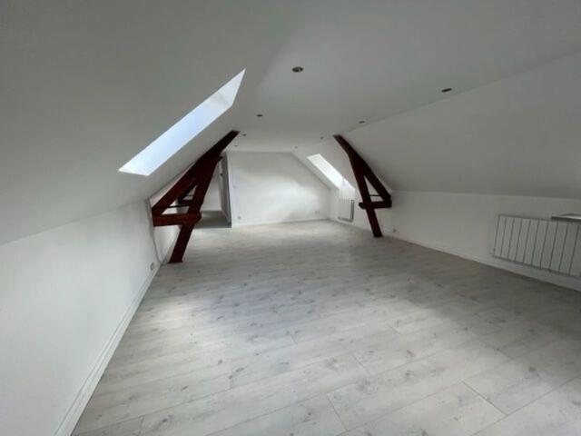 LOCATION: appartement F3 71 m² à LONGUEIL ANNEL