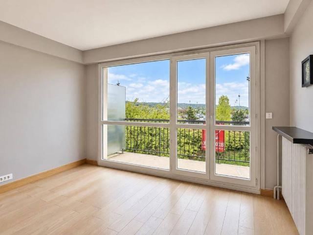 LOCATION: appartement F1 25 m² à CHAMBOURCY