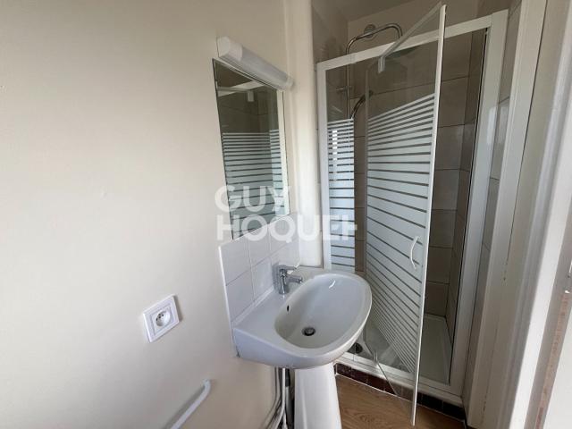 Location: appartement F2 à CALAIS