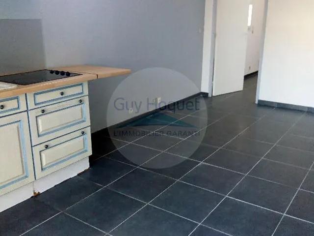 Location: appartement F2 à SAINT ESTEVE