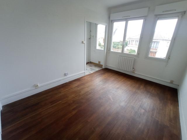 LOCATION APPARTEMENT F2 MONTLUCON
