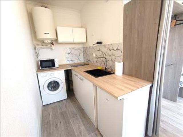 location appartement frejus 1 pièce 21 m2 var 83600 450 € / mois