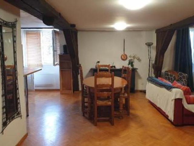 location appartement gien 2 pièces 75 m2 loiret 45500 640 € / mois