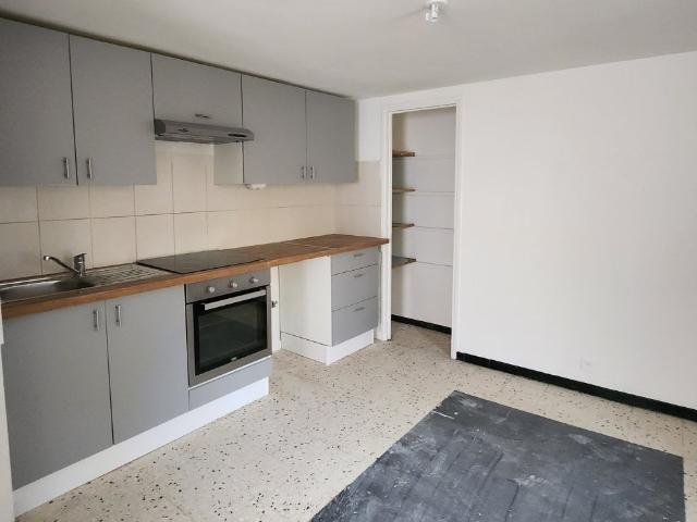 Location Appartement Grand Rue Jean Moulin, Montagnac