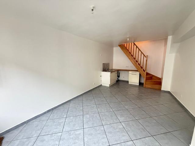 Location Appartement Grande Place, Jouarre