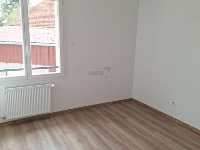 Location Appartement Grande Place, Jouarre
