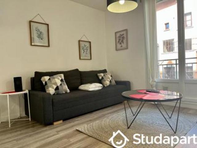 location appartement grenoble 1 pièce 22 m2 isere 38000 816 € / mois