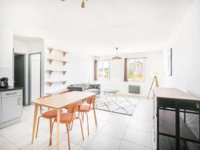 location appartement greoux les bains 2 pièces 42 m2 alpes de haute provence 04800 630 € / mois