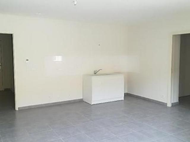 location appartement grieges 3 pièces 74 m2 ain 01290 878 € / mois