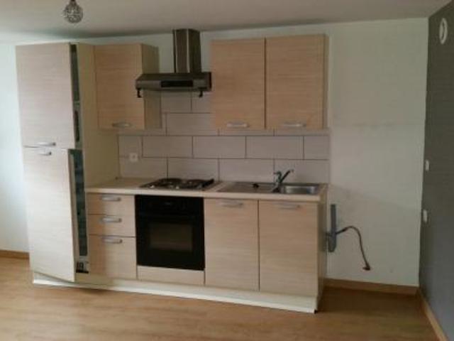 location appartement halluin 2 pièces 78 m2 nord 59250 745 € / mois